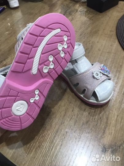 Босоножки для девочки