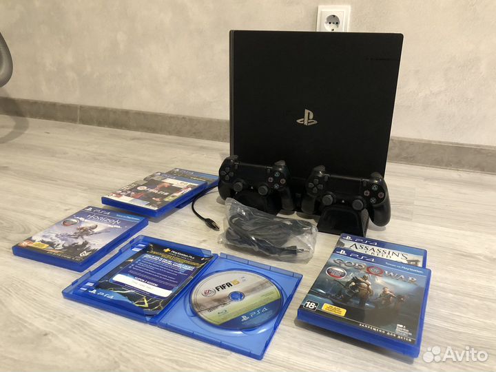 Sony playstation 4 Ps4 Pro 1tb с играми
