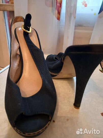 Босоножки женские 37 размер