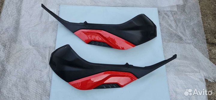 Bmw S1000RR K67 Накладка Бака Боковая Red