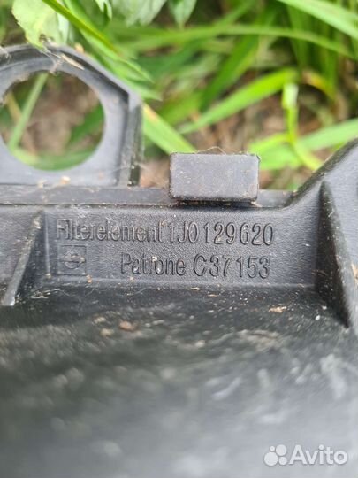 Корпус фильтра VW New Beetle 2.3 '01