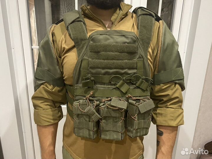 Защитные наплечники