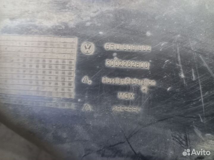 Подкрылок передний правый Volkswagen Polo Sed RUS