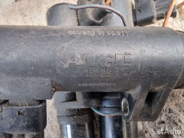 Катушка зажигания Рено Меган 2 1,6 16V 7700875000