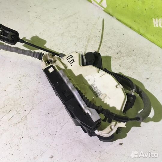 Замок двери передней правой Фольксваген Поло сед