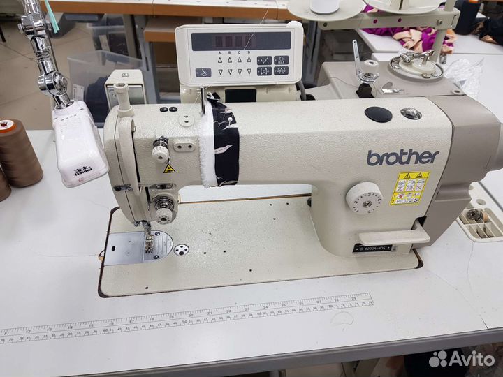 Одноигольная швейная машина Brother X7200C