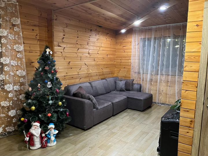 Коттедж 140 м² на участке 10 сот.