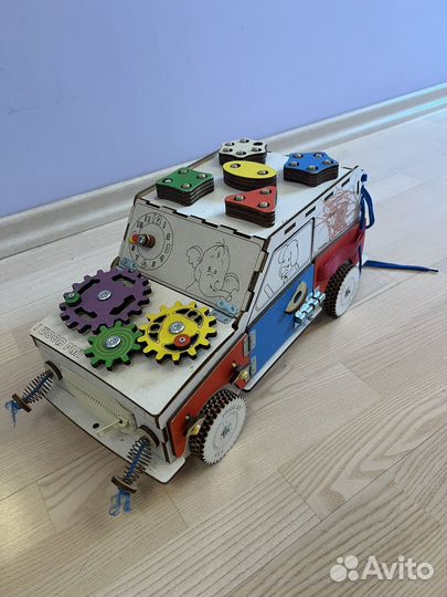 Бизиборд автомобиль