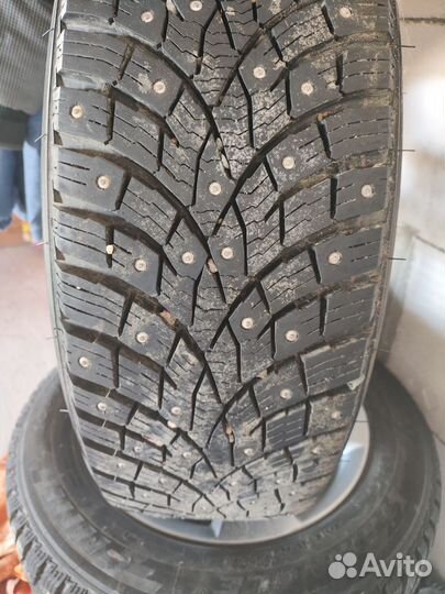 Комплект зимней резины на дисках 215/60 R 16