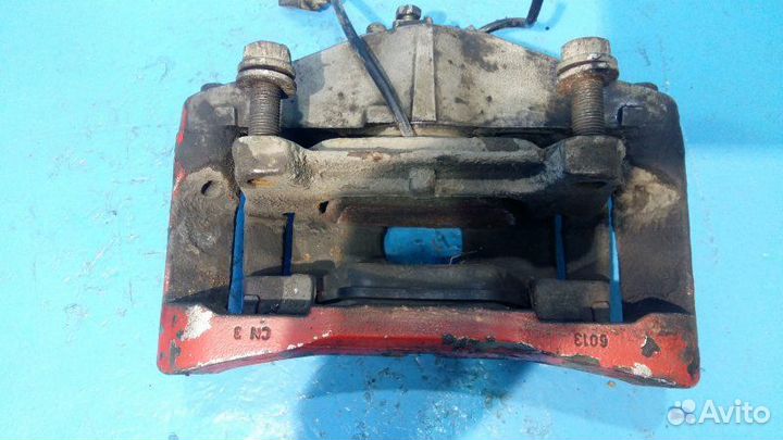 Суппорт передний правый Audi A6 Allroad Quattro 4F