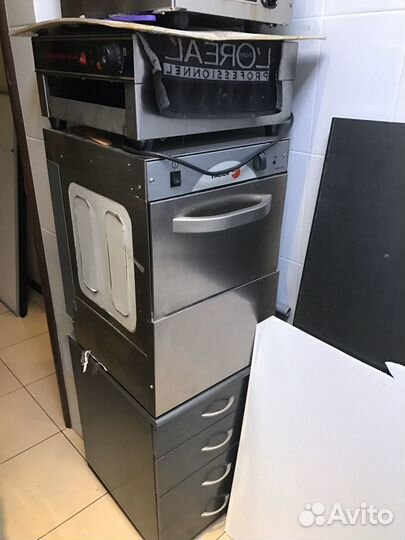 Оборудование для кафе (вытяжки, полки, мойки и пр)