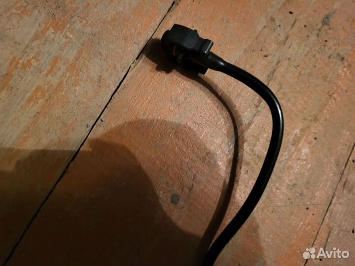 Путрубок системы охлаждения