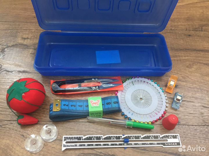 Набор аксессуаров для шитья (12 предметов)