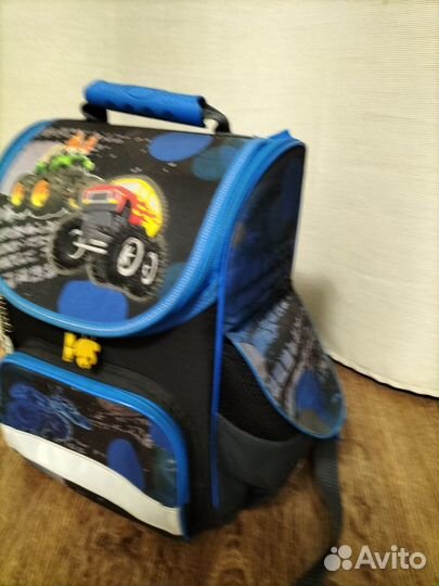 Рюкзак школьный