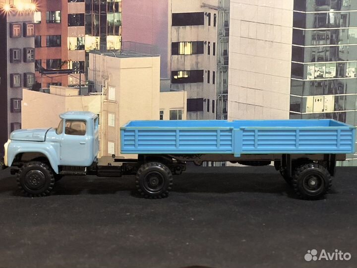Модельки автомобилей СССР 1:43