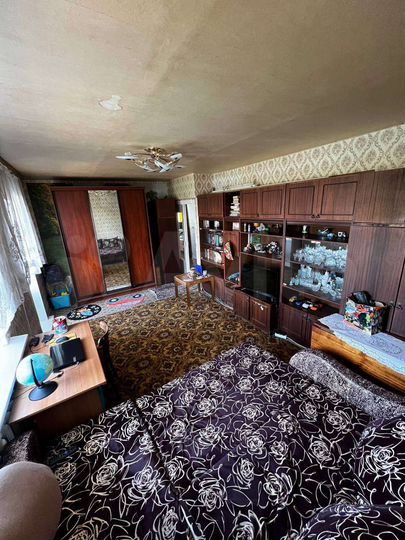 3-к. квартира, 81 м², 3/5 эт.