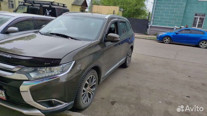 Mitsubishi Outlander 2.4 CVT, 2015, 163 000 км