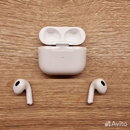 Apple AirPods 3 MagSafe Charging Case, оригинал