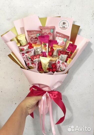 Съедобные букеты из зефира и конфет