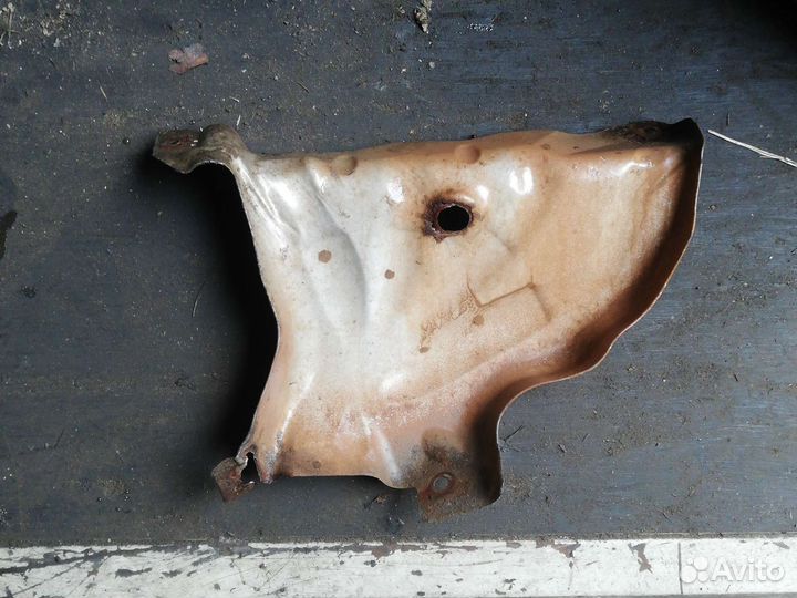 Защита выпускного коллектора Рено Меган 2