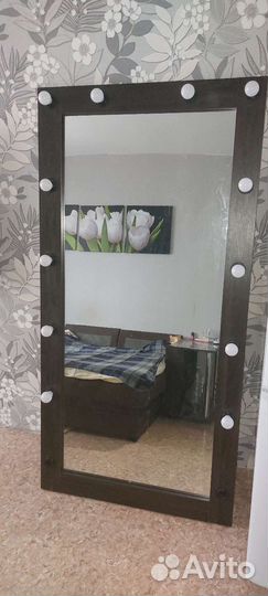 Зеркало с подсветкой в полный рост