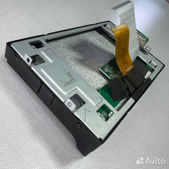 Дисплей мультимедийной системы MDD-7100