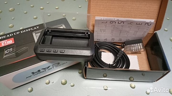 Проекция на лобовое стекло OBD II