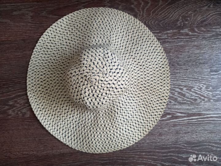 Шляпа женская соломенная