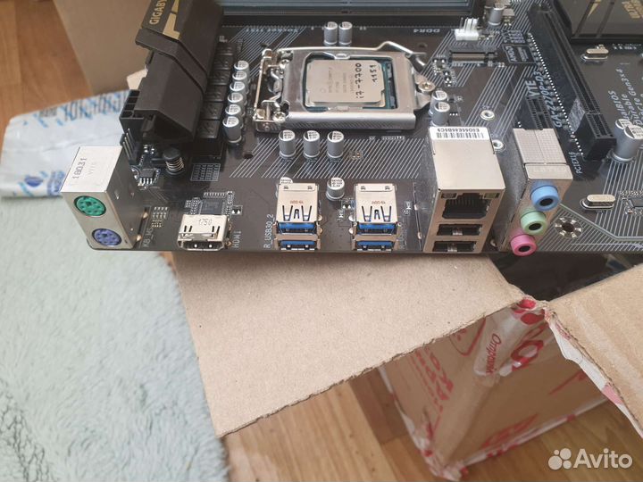 Материнская плата Gigabyte Z270P-D3 и i7-7700