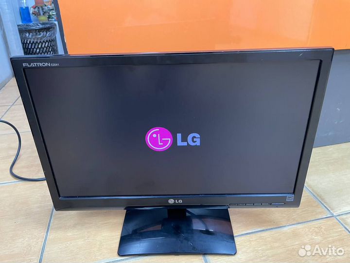 Мониторы LG E2041S