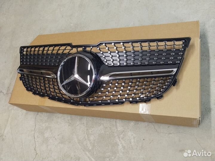 Решётка радиатора Мерседес GLK X 204 рестайлинг