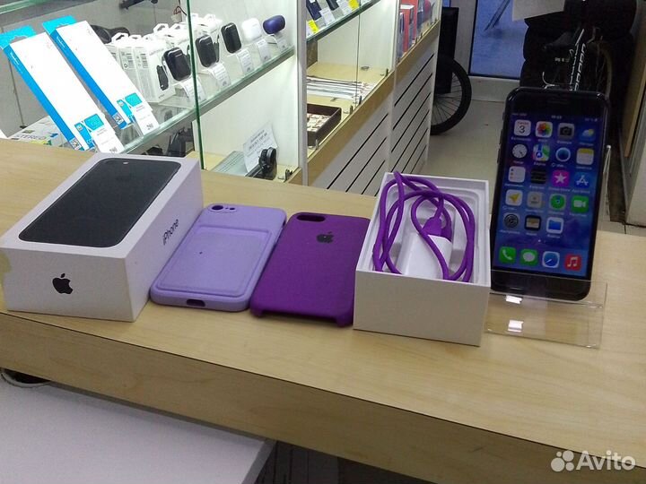 iPhone 7, 32 ГБ