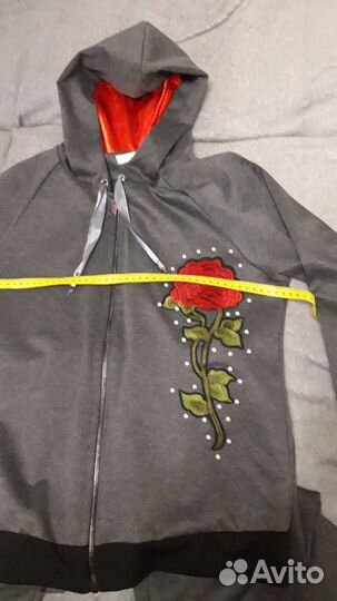 Спортивный костюм