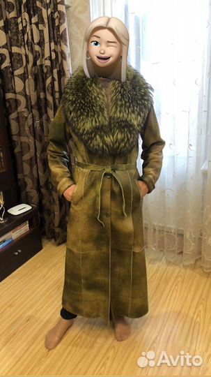 Пальто кожаное женское
