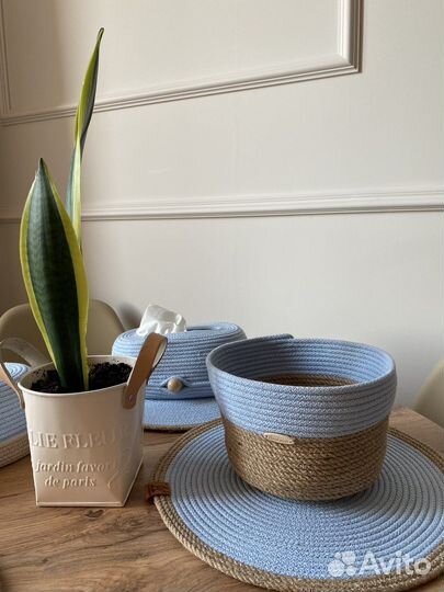 Интерьерные корзины, салфетки и салфетницы