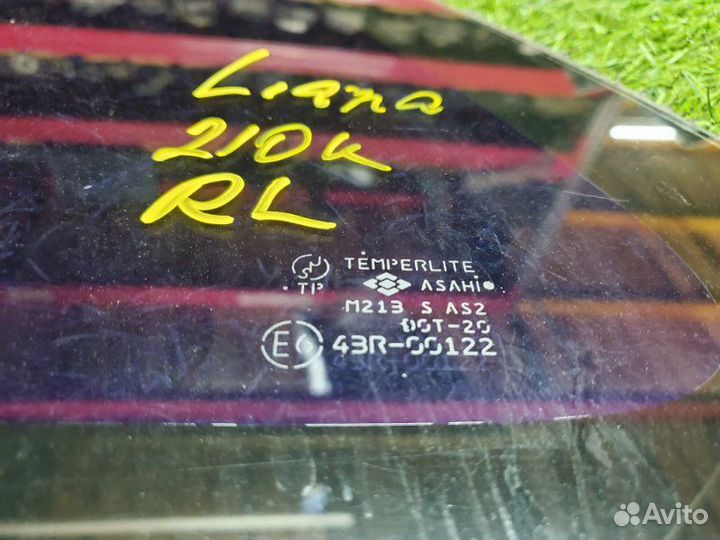 Стекло кузовное глухое заднее левое Suzuki Liana