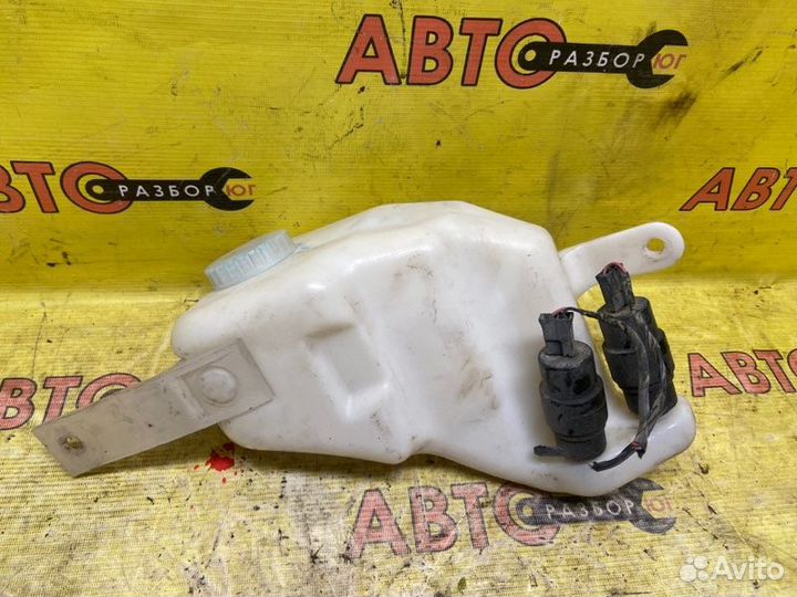 Бачок омывателя Лада Приора 21126 2011