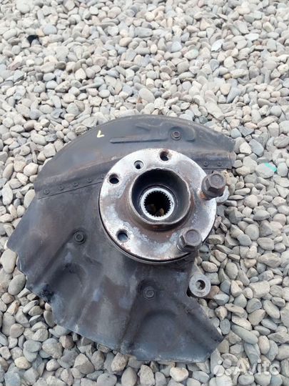 Передняя цапфа BMW X5 E53