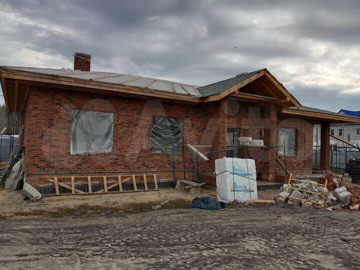 Дом 200 м² на участке 12 сот.