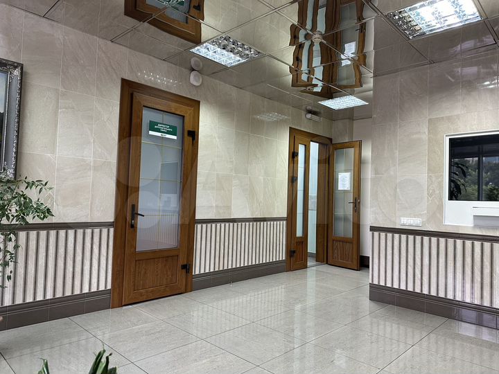 Офис, 180 м²