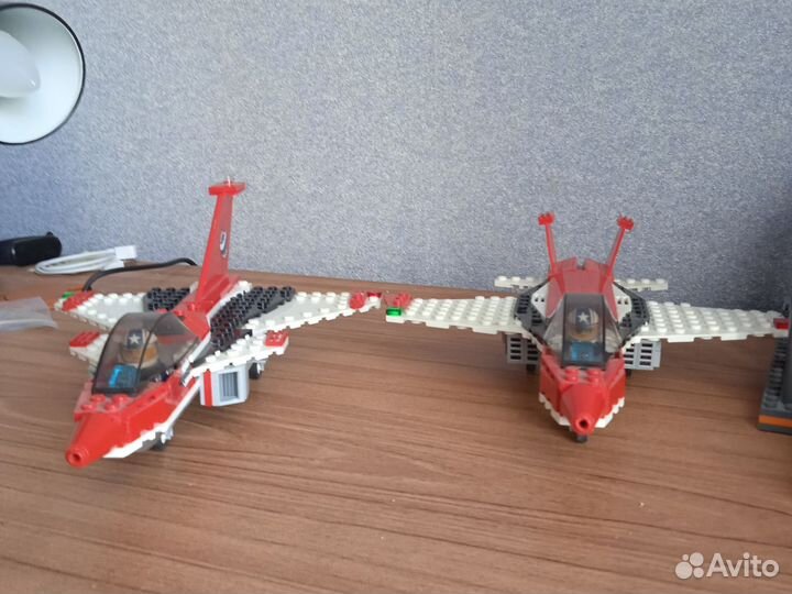 Конструктор lego cities аэропорт авиашоу