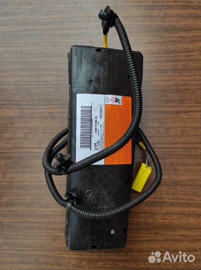 Подушка безопасности в сиденье Land Rover