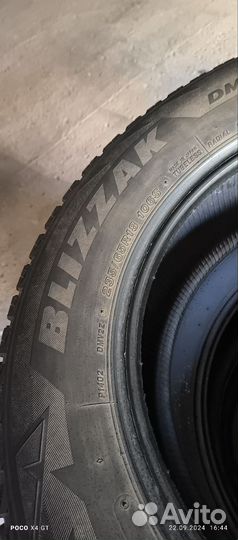 Bridgestone Blizzak DM-V2 235/65 R18 106S