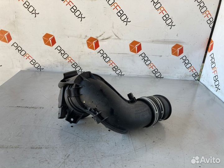 Патрубок воздушного фильтра Mercedes C-Class W203