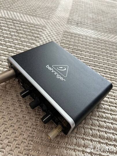 Студийный микрофон и звуковая карта