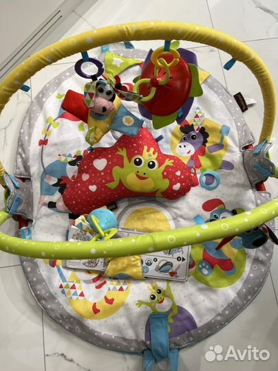 Развивающийся коврик yookidoo Мои друзья