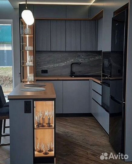 Кухонный гарнитур в студию