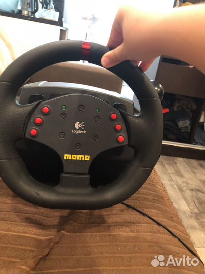 Руль logitech momo racing