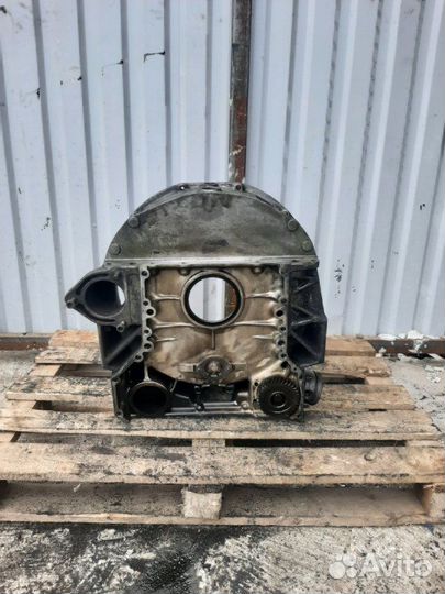 Кожух маховика Mercedes OM422 V8 2000