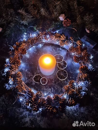 Новогодний венок большой (лиственница)